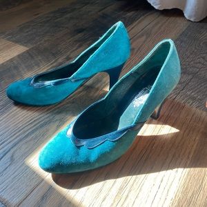 Lulu Guinness turquoise, suede and leather pumps